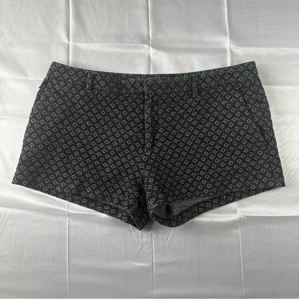 Banana Republic Chino Short Womens Size 12 Black Argyle 3” Inseam - (321)
